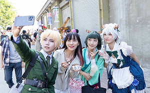 黃捷周末現身動漫祭    東苓雅後援會成立秒變演唱會