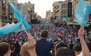 柯文哲聚5萬人顛覆賴清德本命盤？前幕僚大酸「柯學魔法」