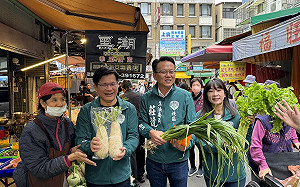 陪同莊競程市場拜票 林佳龍：苦戰但有希望 勝選關鍵是投票率