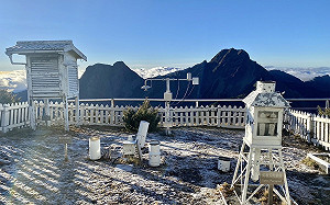 玉山零下4.2度山上結霜！清晨美照曝光超吸睛