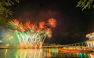 迎接2024！桃園龍潭大池跨年音樂會登場 220秒煙火秀超精彩