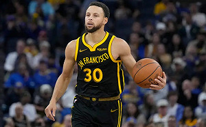 Curry中斷連268場三分進球！