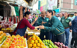 輔選首掃街！蘇貞昌赴嘉義民雄站台陳冠廷 「護國院長」魅力橫掃