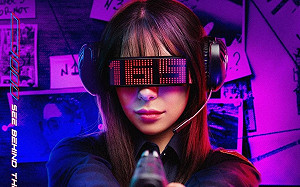 與警察局強強聯手！李多慧「手握警槍反詐」網暴動：快來抓我