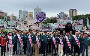 立委號次抽中2號 李昆澤高呼：美德雙全、好事成雙