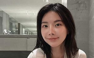 奎丁拍片洗澡「白T全濕透」！網看傻：太美了