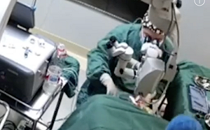 (影) 事發4年才懲罰! 醫生開刀中突拳擊病患 醫院還瞞報 CEO、醫生被免去職務