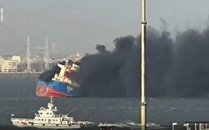 一韓籍船隻在長江常熟段突起火爆燃 船上22人全數獲救