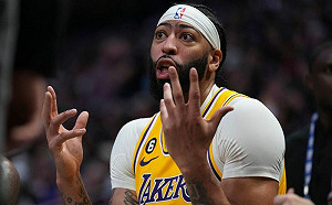 詹皇今日輪休　湖人苦戰不敵灰狼