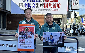 掛看板揭開真面目 黃健豪宣傳車干擾 莊競程：宛如共機擾台