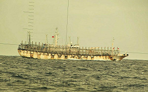 大規模中國遠洋漁船南太平洋掠奪肆虐 智利急出動潛艦監控 