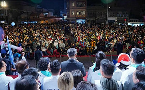 民眾黨黃金週台中高雄大造勢  選前之夜返凱道集結