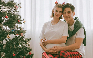 即將臨盆！佳娜平安夜甜曬「孕婦寫真」：聖誕禮物就在肚子裡