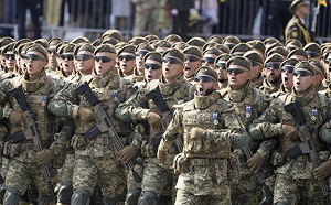 打不過俄軍人海戰術! 烏國防部：降低戰鬥年齡至25歲 估有40-50萬新兵