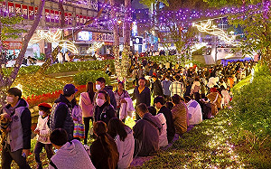 台中耶誕嘉年華人潮衝破60萬　元旦最終場想看要快