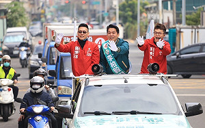 基進跨黨跨區左楠站台   籲支持李柏毅進國會挺國防  