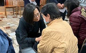 (影)海虎軍艦官兵落海失蹤 蔡英文慰問家屬