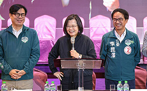 出席李昆澤選戰幹部誓師大會 蔡英文讚：最強力的助手！               