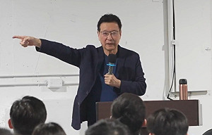 賴清德嗆對得起蔣經國嗎？趙少康喊反共保台：任內絕不推統一談判