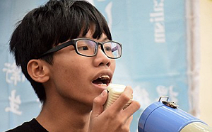 中國使館要求英國緝拿鍾翰林歸案 遣返香港