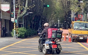 博恩給外送員5萬元小費另一章！郭倍宏曝這心酸震撼畫面…