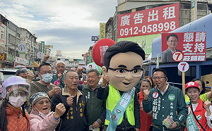 五訪水湳市場受攤商歡迎 莊競程：有選民當靠山最重要