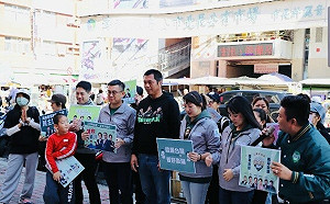 「搶救王義川」遍地開花 卓冠廷、山田摩衣、陳乃瑜赴澎湖北辰市場衝票