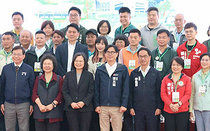 輕軌幸福成圓！ 李昆澤：高雄運輸路網成形重要一步