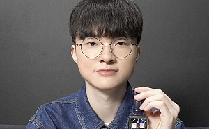 新年被隊友要壓歲錢？Faker「神走位」躲避：找不到錢包