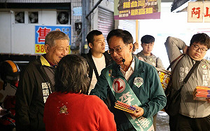 選戰倒數11天 李昆澤亮問政成績尋求選民繼續支持