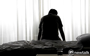 半夜醒來別緊張！醫師：是大腦在清除代謝廢物