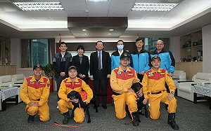 搜救新里程！北市消、台大獸醫學院攜手合作搜救犬醫療照護