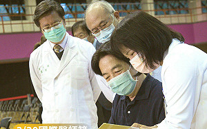 綠營醫護鐵票崩盤？名醫斥謠言指賴清德就是醫師