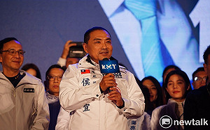 侯友宜一度嘆「柯文哲怎這麼強？」他諷：侯該問「我怎麼這麼弱？」