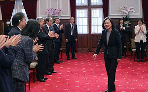 「選票如同時光機」 蔡英文：選對往前走、投錯就回到過去