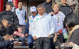 蔡壁如現身侯康造勢場沒提他 柯幫緩頰「地方選舉上需要」 