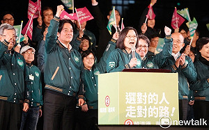 凱道演說力挺賴清德 蔡英文：不管綠、藍、白都歡迎在民主路一起上車