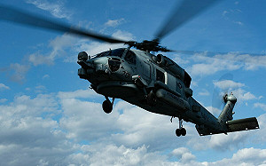 美軍MH-60R傳訓練中意外墜海 6機組員全數生還