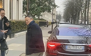 支付寶被割韭菜後 馬雲首現身! 在法國巴黎露面 白髮外翻 面容憔悴
