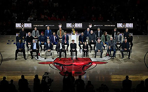 公牛「榮譽之戒」前總經理遭噓　Kerr：可恥