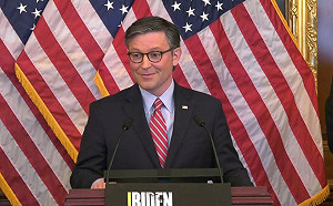 不懼援烏會讓自己丟掉議長寶座! CNN : 強生反抗右翼壓力 堅持做對的事情 