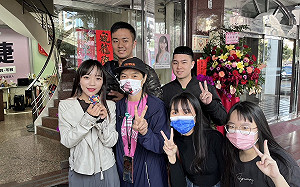 將與韓國瑜當同事 黃捷：我一定堅守高雄立場