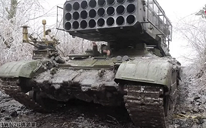 (影) 烏軍收復蘇梅城鎮! 扎波羅熱摧毀俄防空系統還炸TOS-1溫壓火箭坦克