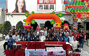 德財宮三年走遍全台財神廟  歲末送暖助弱勢家庭過好年