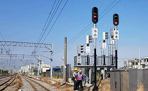 台鐵又出包！「轉轍器故障」23列次3400人受影響 延誤51分鐘