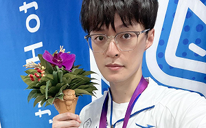 FoFo眼下現「超深黑眼圈」！網驚：轉戰LPL賽區壓力太大？