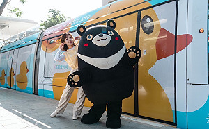 海陸運具化身黃色小鴨隊友！ 高雄熊聯手發言人邀暢遊港都 