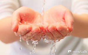 台電施工挖破自來水管！台水估每日漏水1萬噸  50萬高雄用戶恐停水