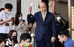 周萬來、柯建銘仙拚仙? 吳子嘉:柯建銘對議事技巧、議場鬥爭及法規非常內行