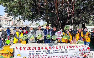 搶救高麗菜大作戰  小東里發起義賣挺菜農